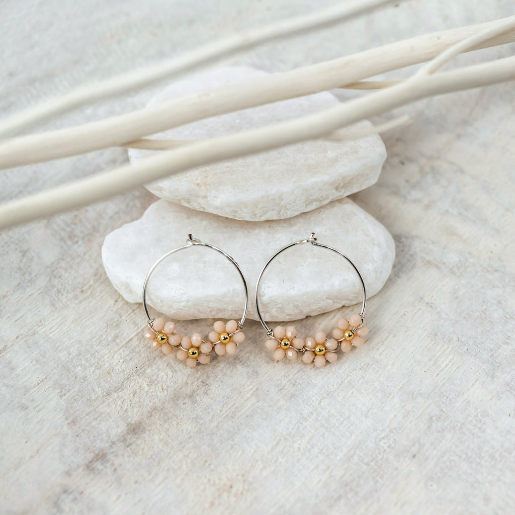 Daisy silver earrings - P's One-Stop Shop 