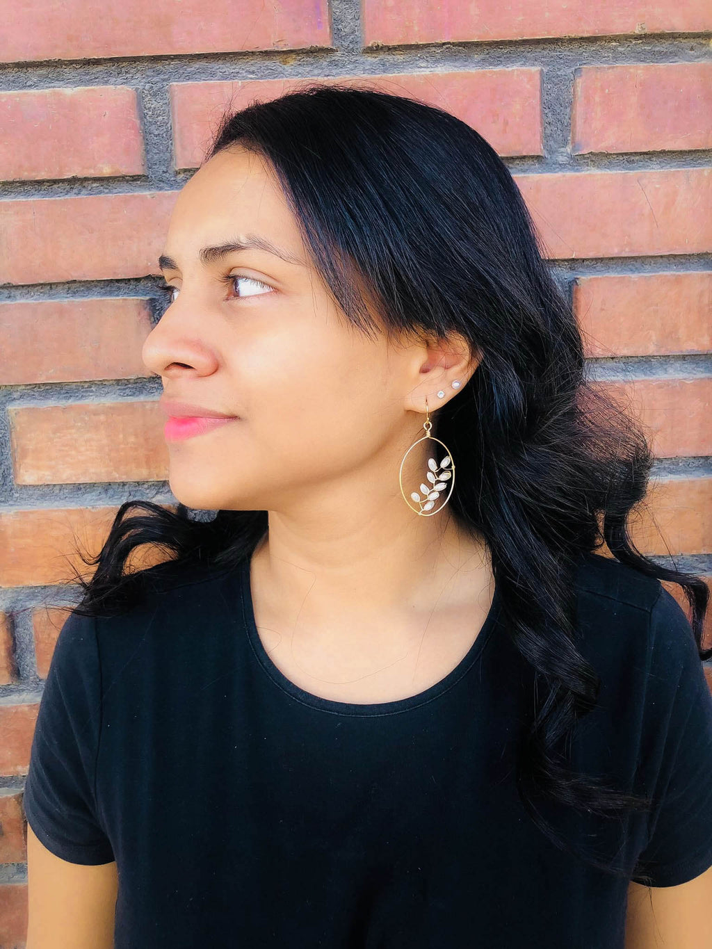 Flourish gold earrings - P's One-Stop Shop 