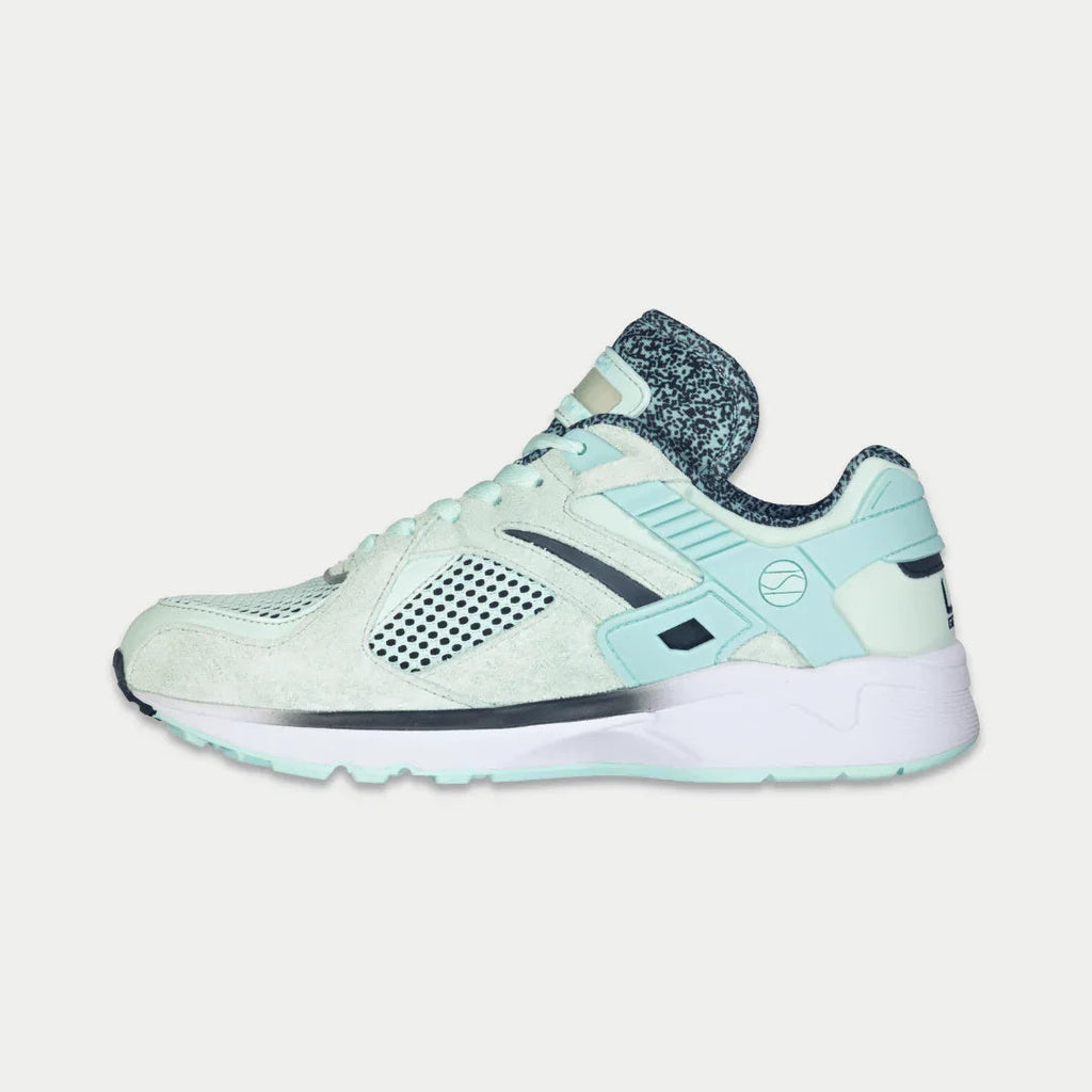 LA Gear Women's Catapult Light-Up Lowtop | Mint x Black - P's One-Stop Shop 