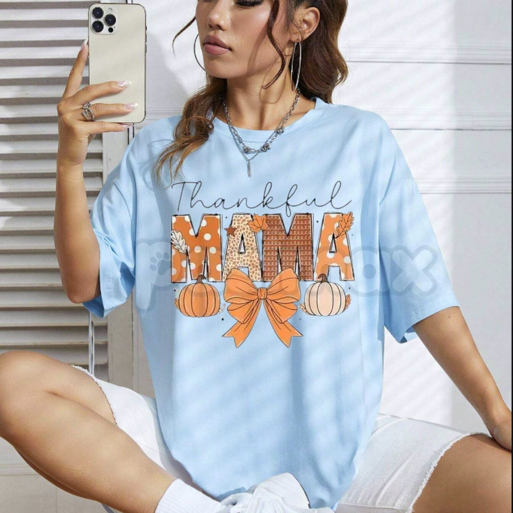 Thankful Mama Coquette Thanksgiving T-Shirt - Pumpkin Spice Fall Graphic Tee, Trendy Women's Holiday Shirt, Coquette Aesthetic Top - P's One-Stop Shop 