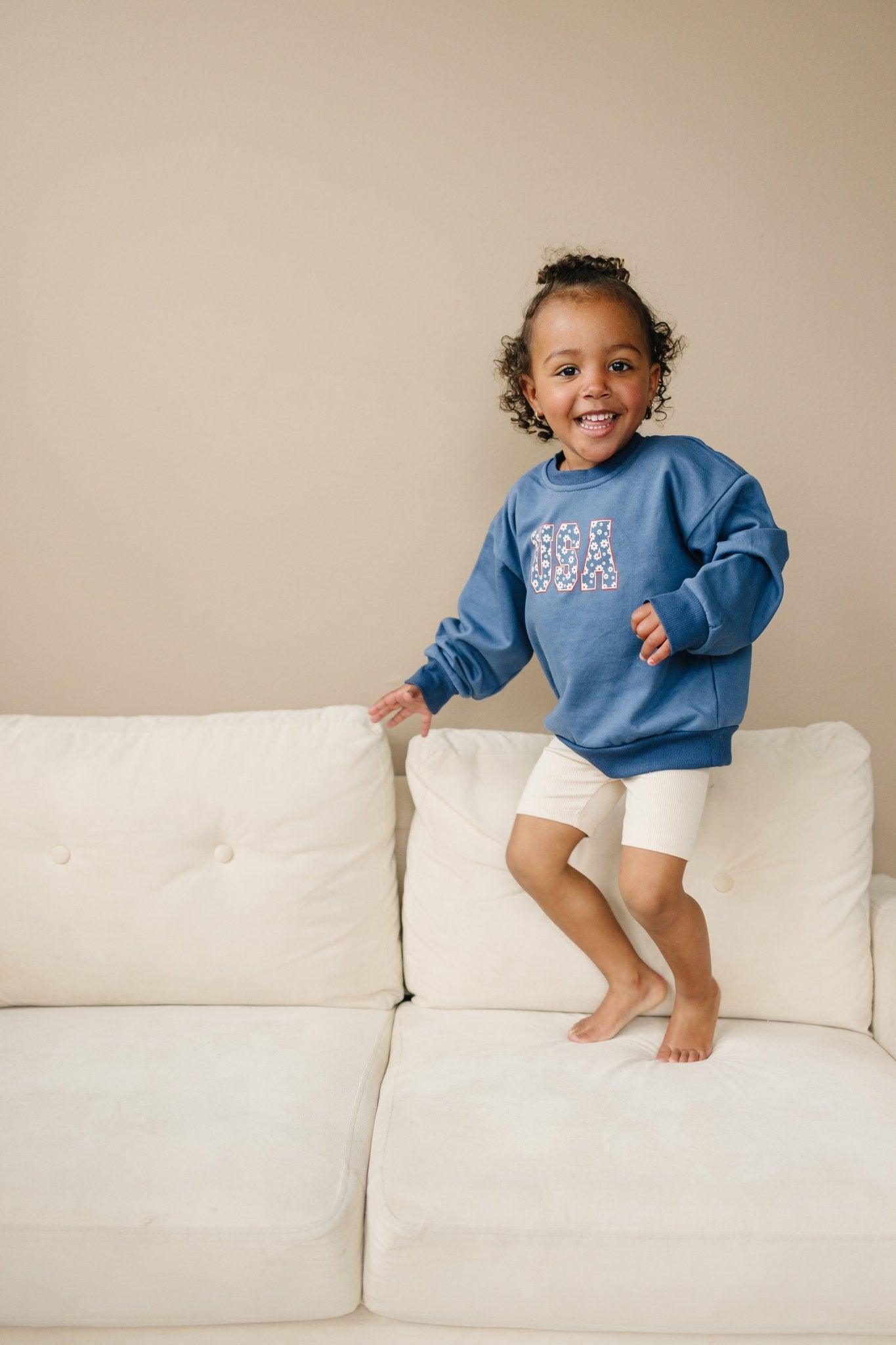 USA Daisy Crewneck Sweatshirt - P's One-Stop Shop 