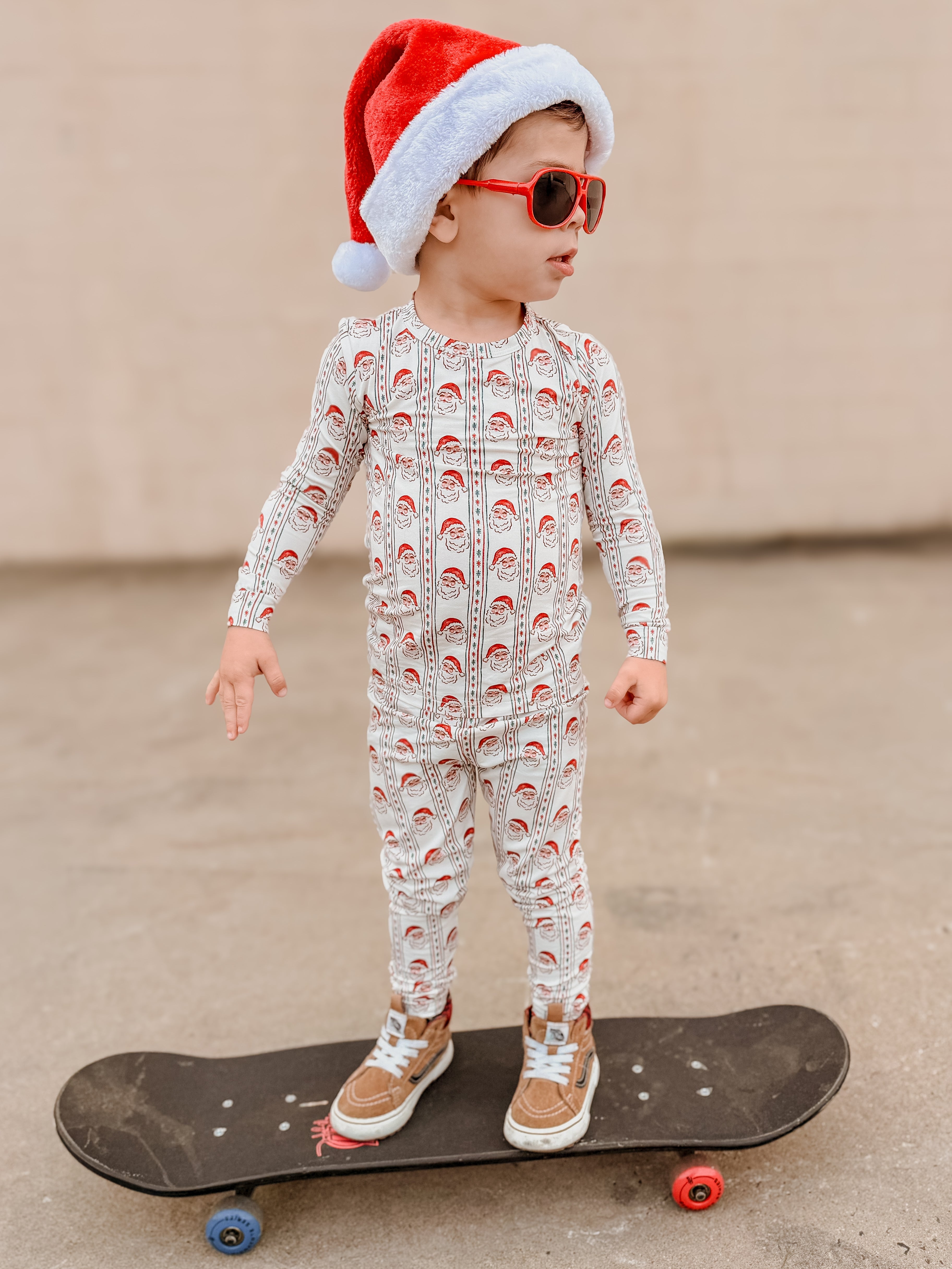 Vintage Santa Bamboo Christmas Pajamas - 2pc Set - P's One-Stop Shop 